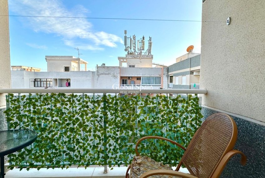 Wederverkoop - PENTHOUSE -
TORREVIEJA - Center