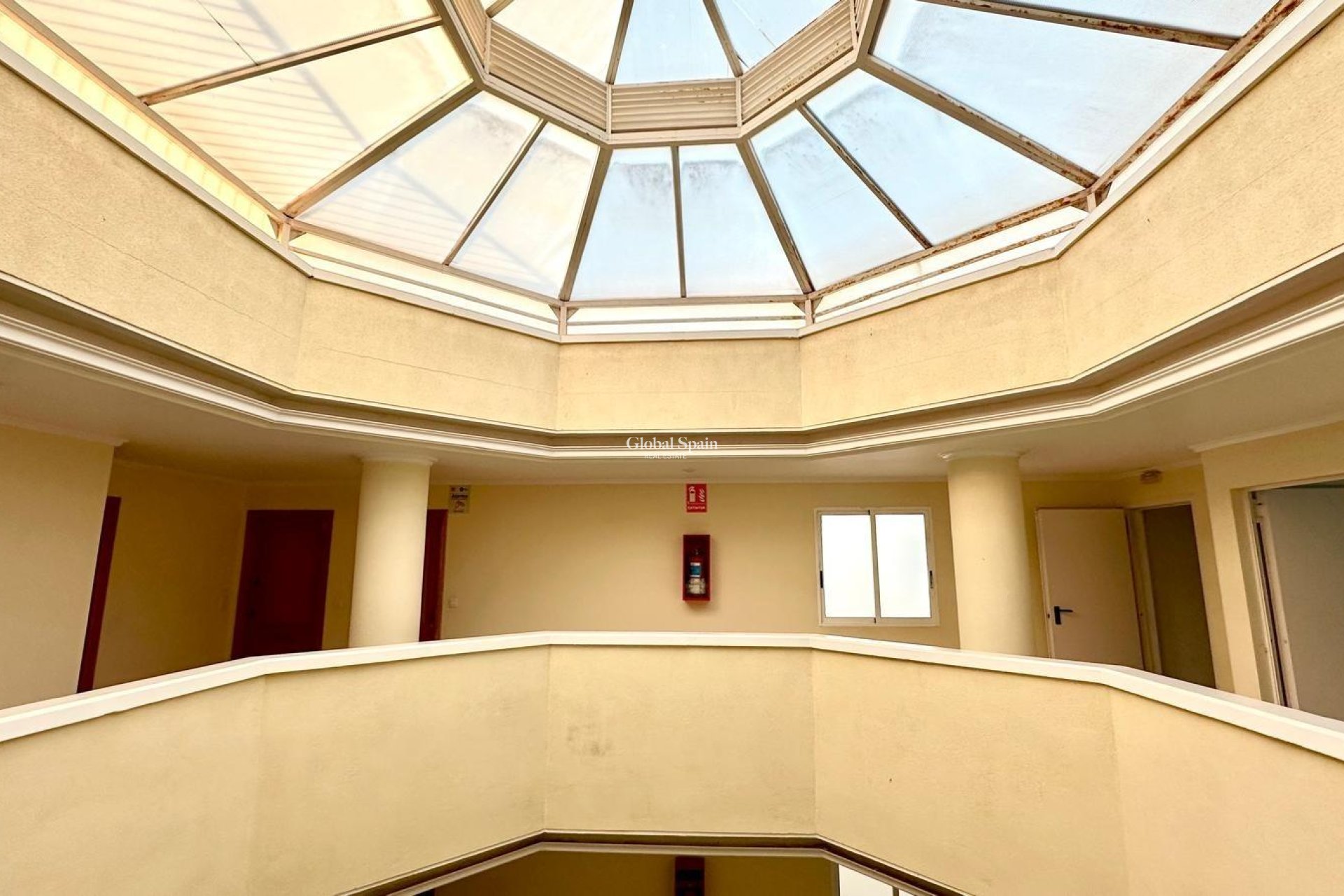 Wederverkoop - PENTHOUSE -
TORREVIEJA - Center