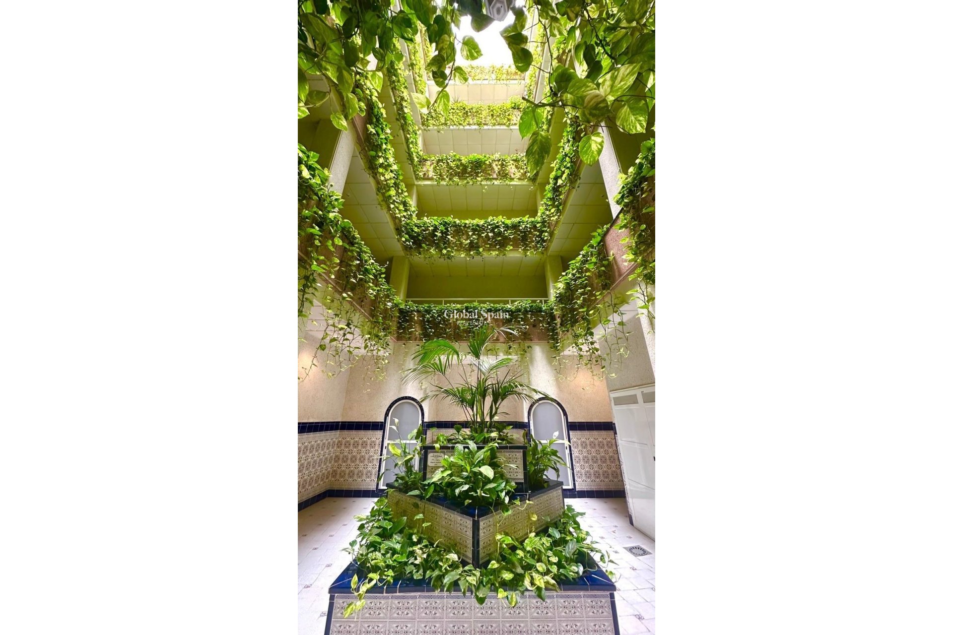 Wederverkoop - PENTHOUSE -
TORREVIEJA - Center