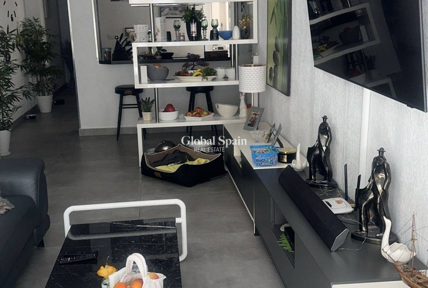 Wederverkoop - PENTHOUSE -
TORREVIEJA - Center