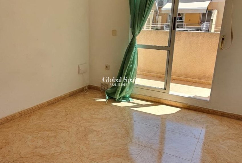 Wederverkoop - PENTHOUSE -
TORREVIEJA - Center