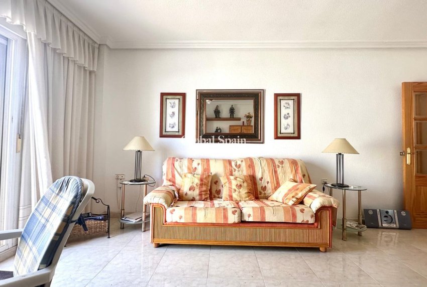 Wederverkoop - PENTHOUSE -
TORREVIEJA - Center