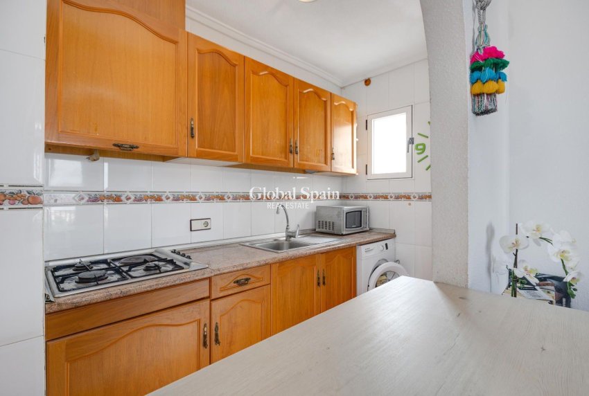 Wederverkoop - PENTHOUSE -
TORREVIEJA - Center