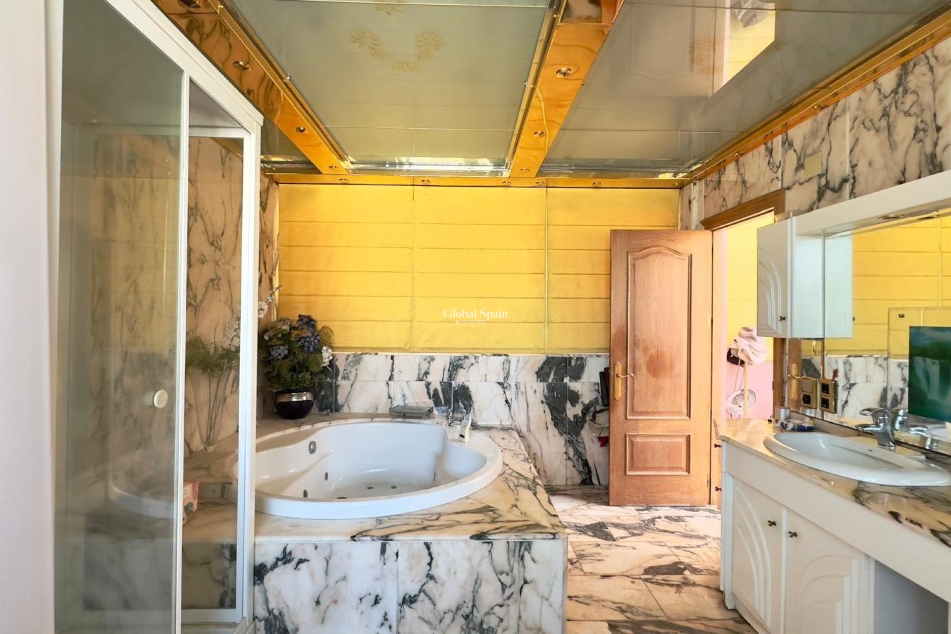 Wederverkoop - PENTHOUSE -
TORREVIEJA - Center