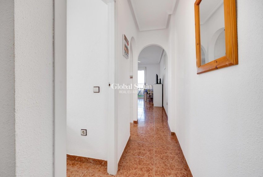 Wederverkoop - PENTHOUSE -
TORREVIEJA - Center