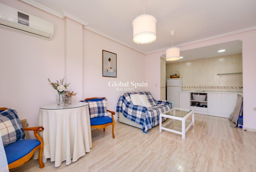 Wederverkoop - PENTHOUSE -
TORREVIEJA - Center