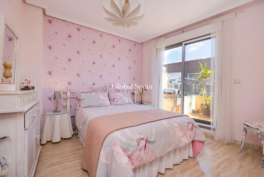 Wederverkoop - PENTHOUSE -
TORREVIEJA - Center