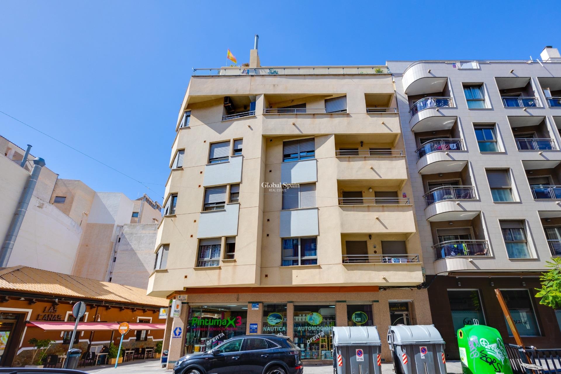 Wederverkoop - PENTHOUSE -
TORREVIEJA - Center
