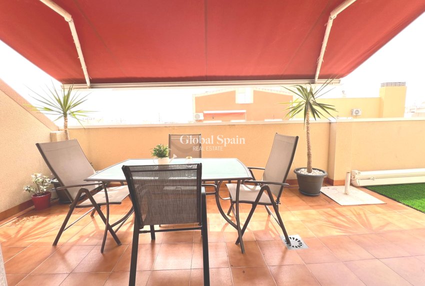 Wederverkoop - PENTHOUSE -
TORREVIEJA - Center