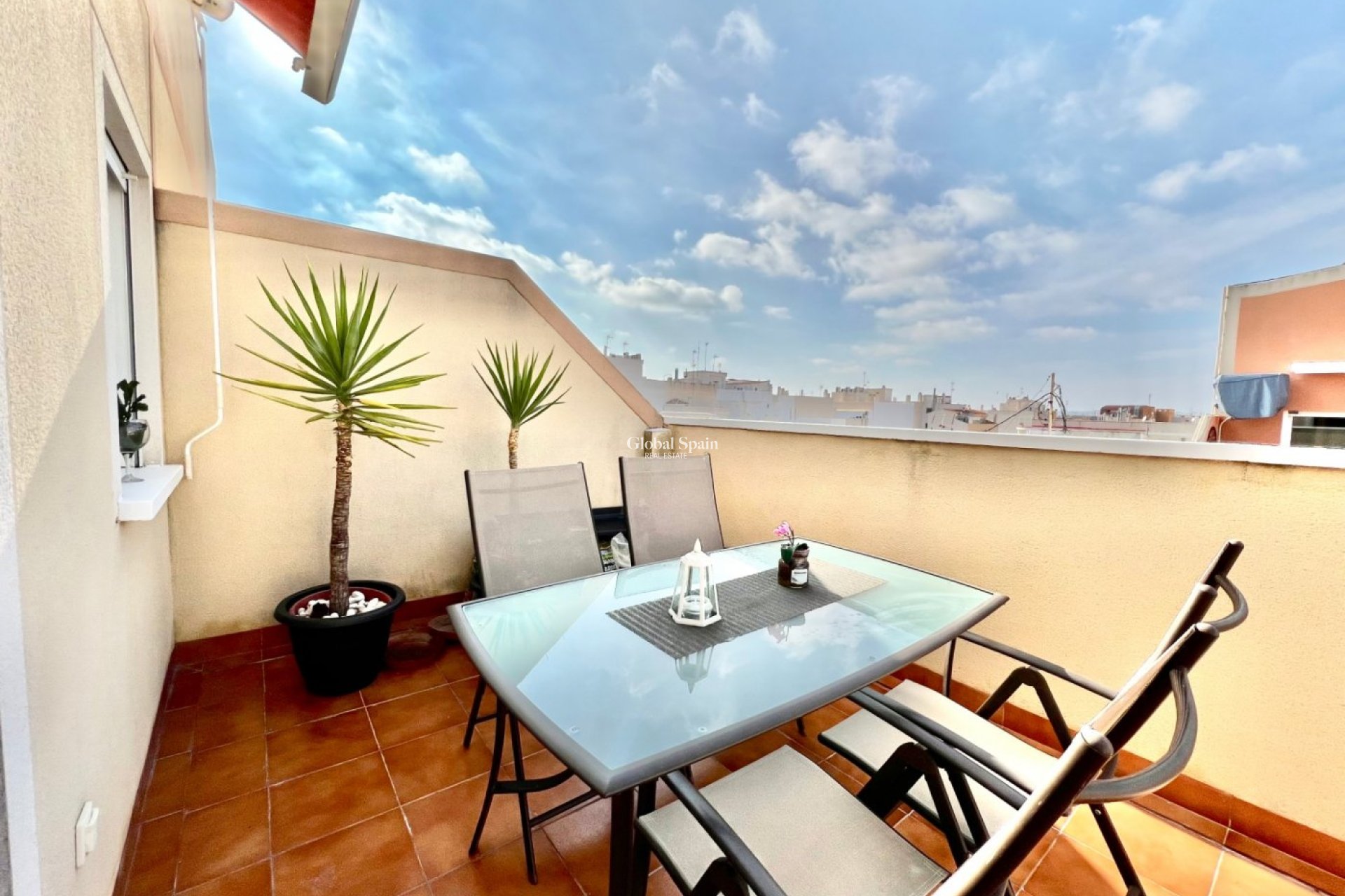 Wederverkoop - PENTHOUSE -
TORREVIEJA - Center