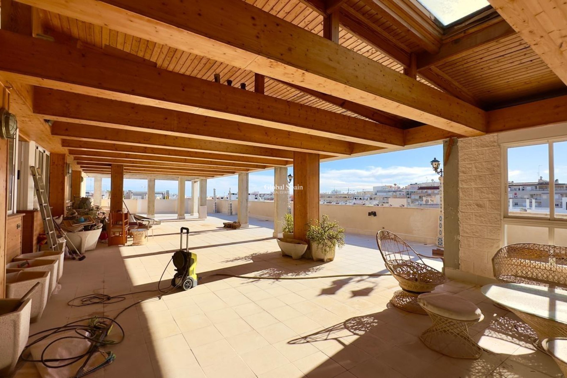 Wederverkoop - PENTHOUSE -
TORREVIEJA - Center