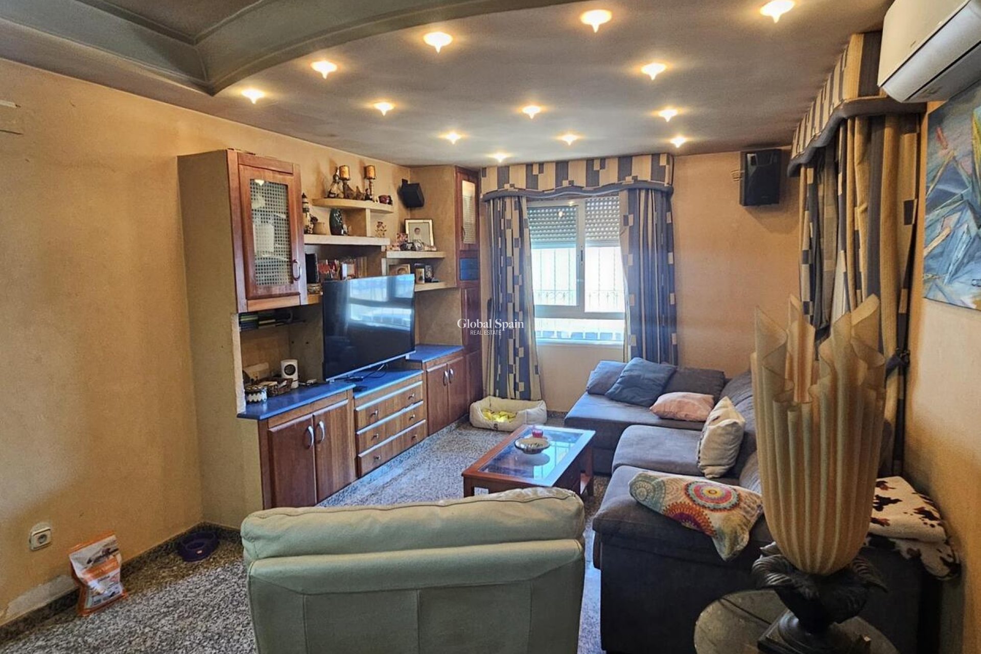 Wederverkoop - PENTHOUSE -
TORREVIEJA - CENTRE