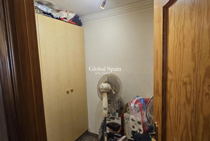 Wederverkoop - PENTHOUSE -
TORREVIEJA - CENTRE