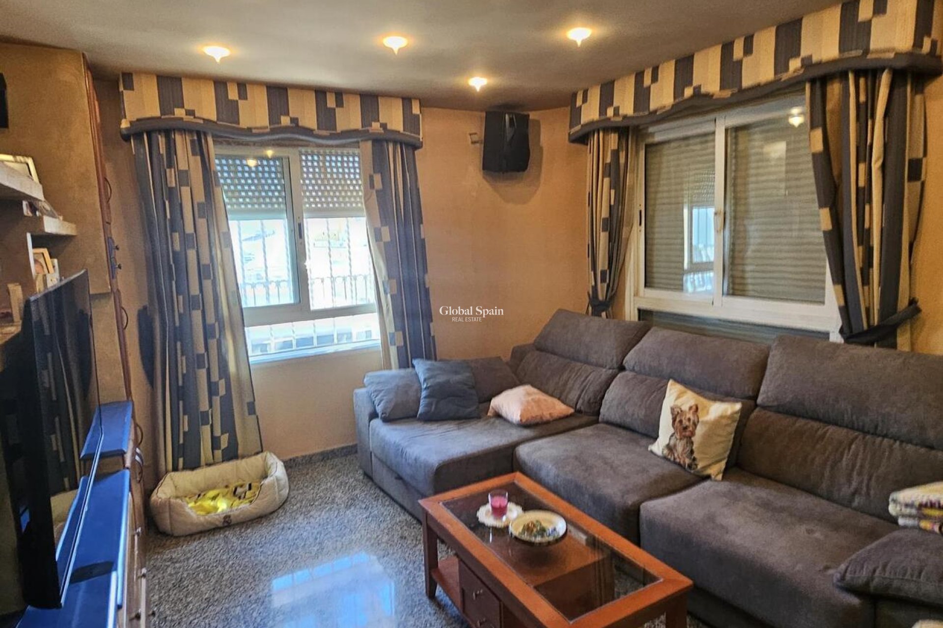 Wederverkoop - PENTHOUSE -
TORREVIEJA - CENTRE