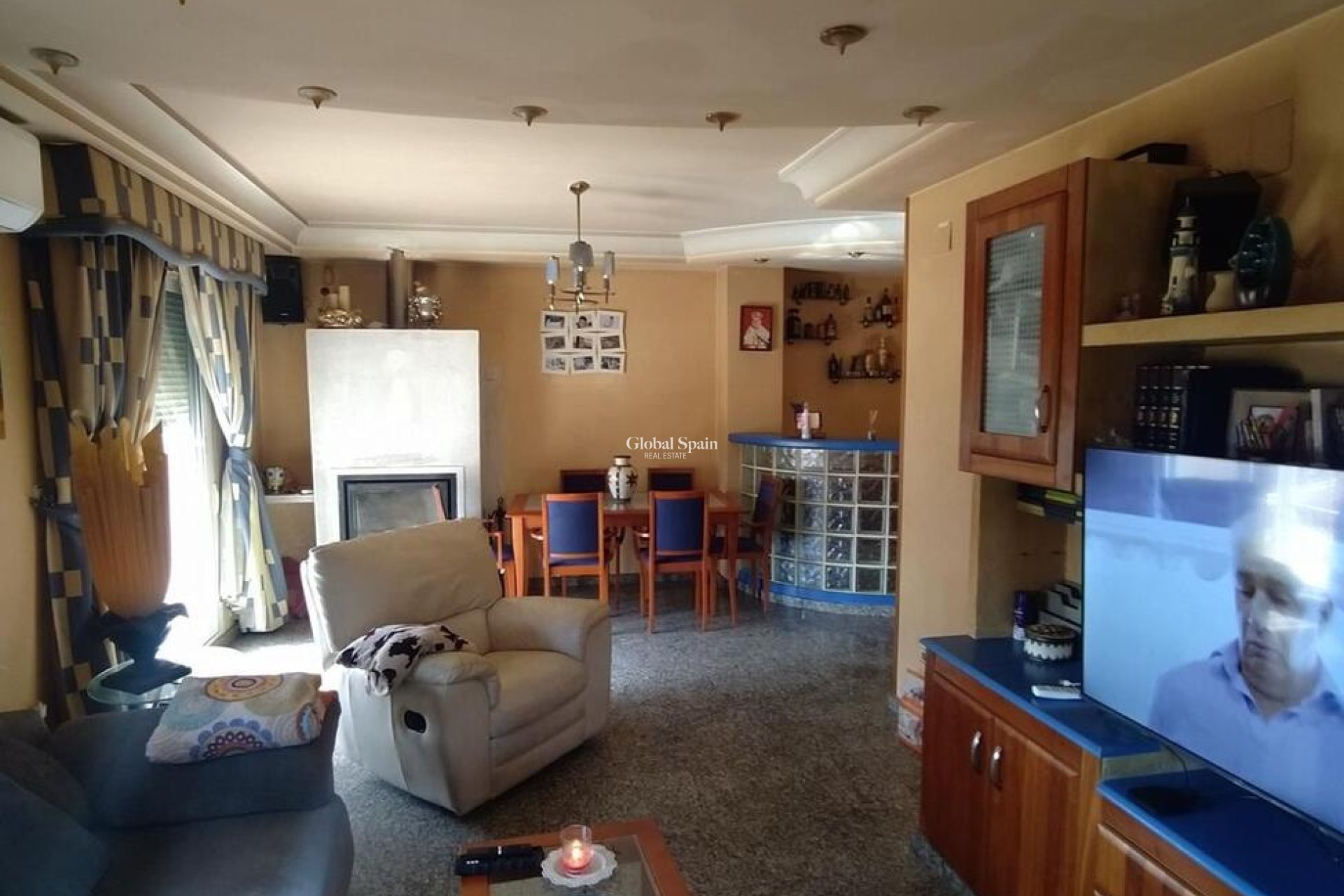 Wederverkoop - PENTHOUSE -
TORREVIEJA - CENTRE