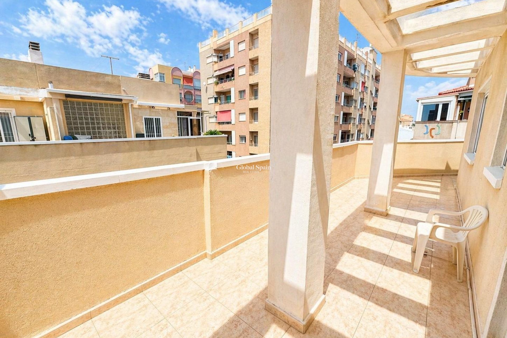 Wederverkoop - PENTHOUSE -
TORREVIEJA - Centro