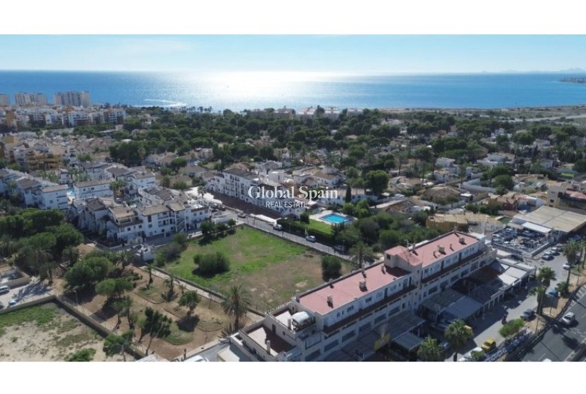 Wederverkoop - PENTHOUSE -
TORREVIEJA - Costa Blanca