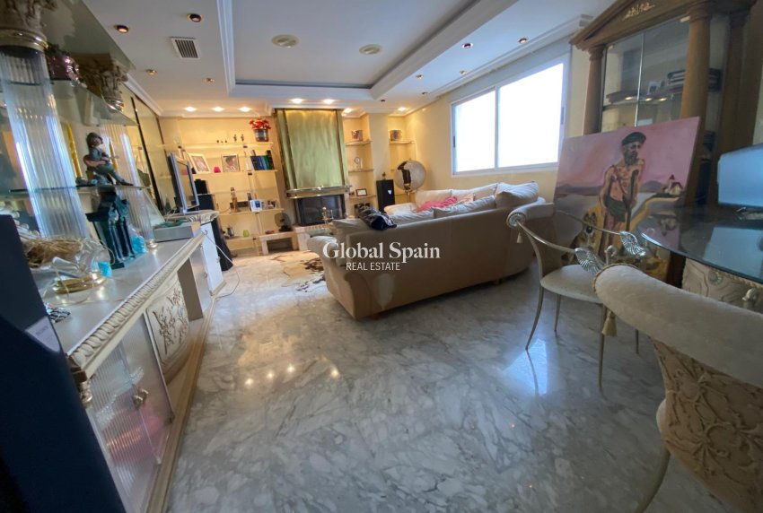 Wederverkoop - PENTHOUSE -
TORREVIEJA - Costa Blanca