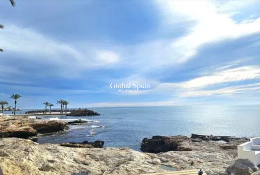 Wederverkoop - PENTHOUSE -
TORREVIEJA - Costa Blanca