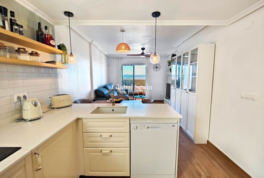 Wederverkoop - PENTHOUSE -
TORREVIEJA - Costa Blanca