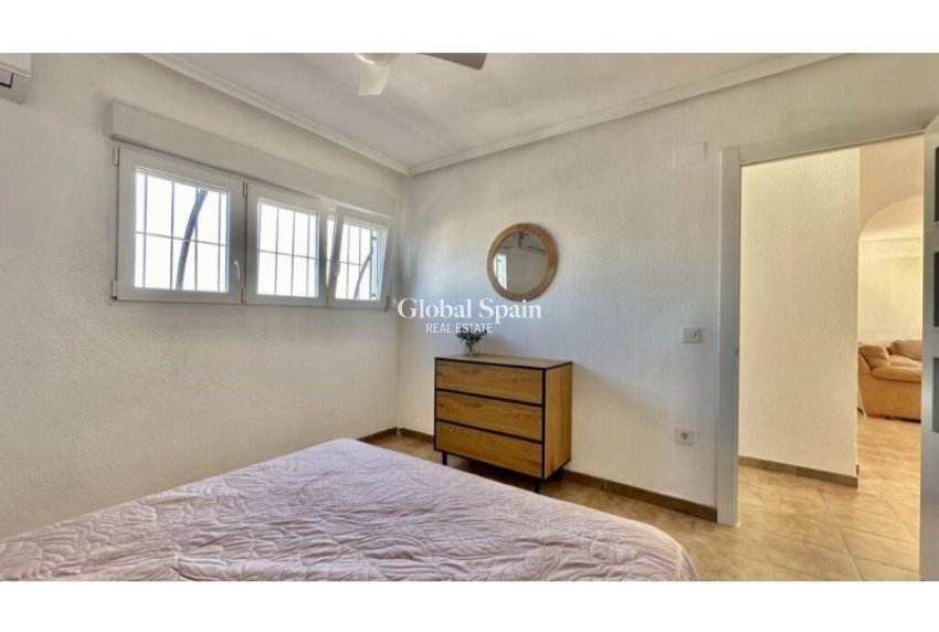 Wederverkoop - PENTHOUSE -
TORREVIEJA - Costa Blanca