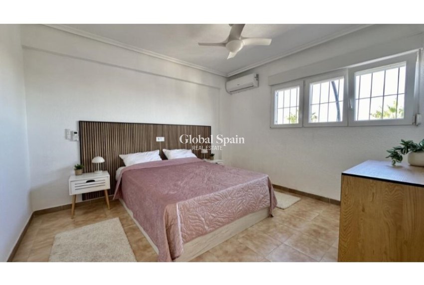 Wederverkoop - PENTHOUSE -
TORREVIEJA - Costa Blanca