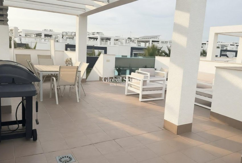 Wederverkoop - PENTHOUSE -
TORREVIEJA - Costa Blanca