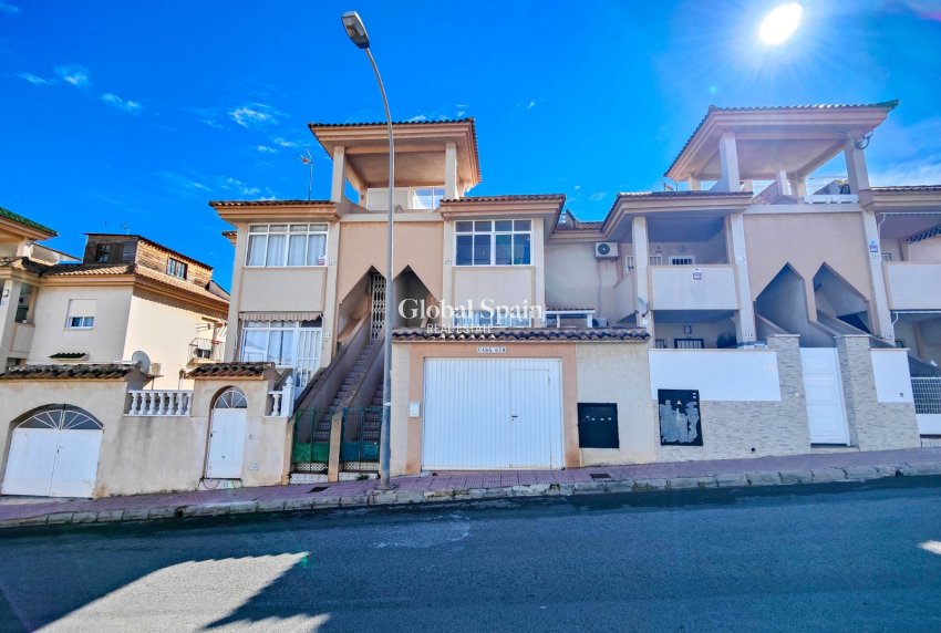Wederverkoop - PENTHOUSE -
TORREVIEJA - Costa Blanca