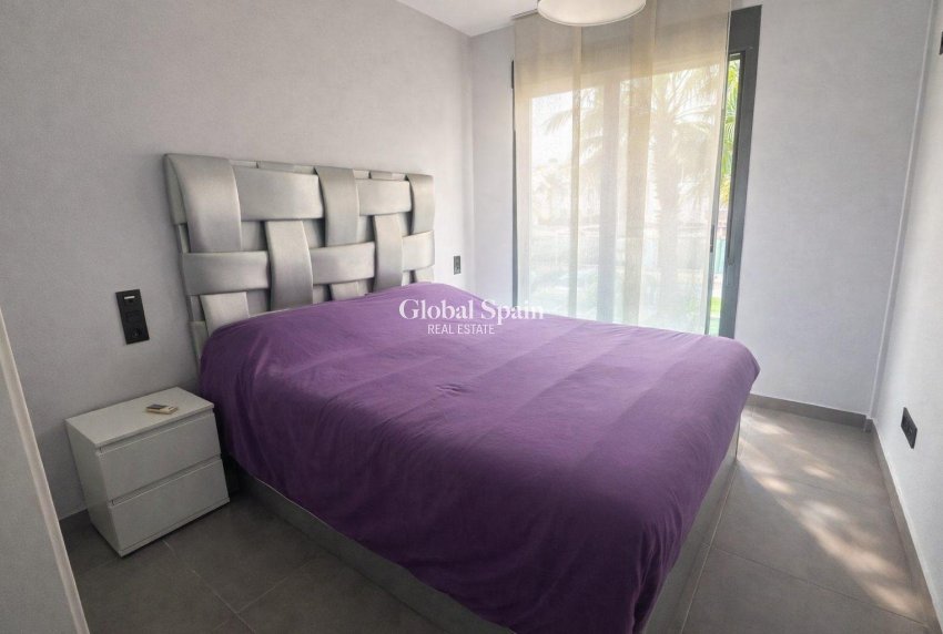 Wederverkoop - PENTHOUSE -
TORREVIEJA - Costa Blanca