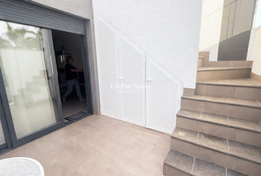 Wederverkoop - PENTHOUSE -
TORREVIEJA - Costa Blanca