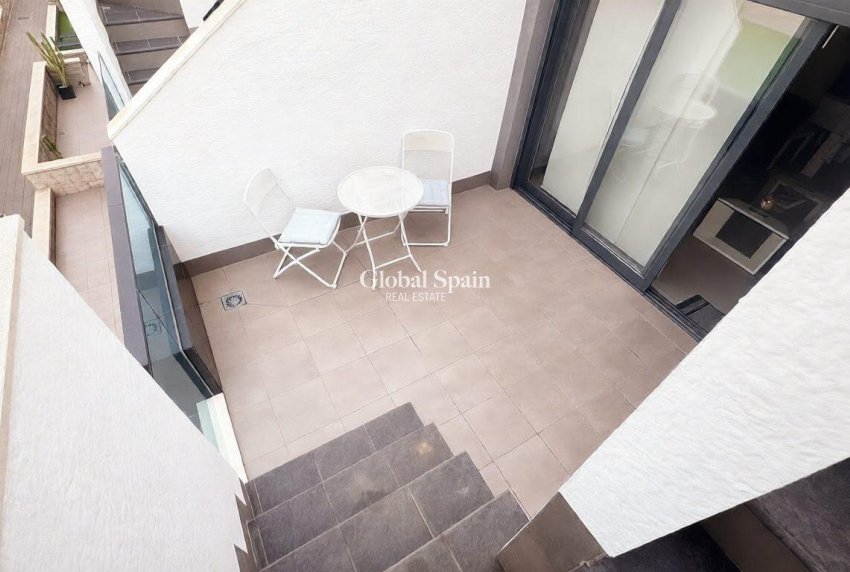 Wederverkoop - PENTHOUSE -
TORREVIEJA - Costa Blanca