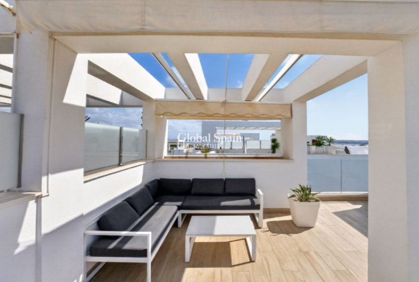 Wederverkoop - PENTHOUSE -
TORREVIEJA - Costa Blanca