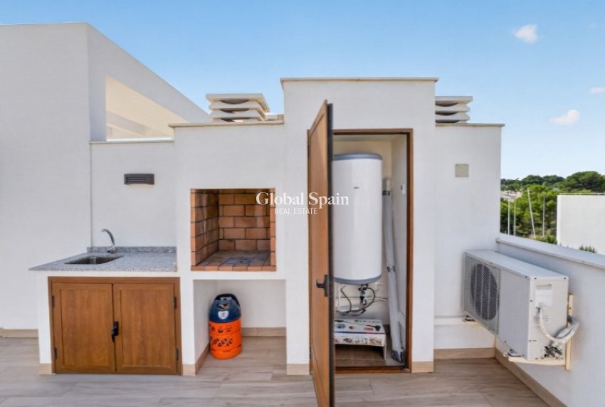 Wederverkoop - PENTHOUSE -
TORREVIEJA - Costa Blanca