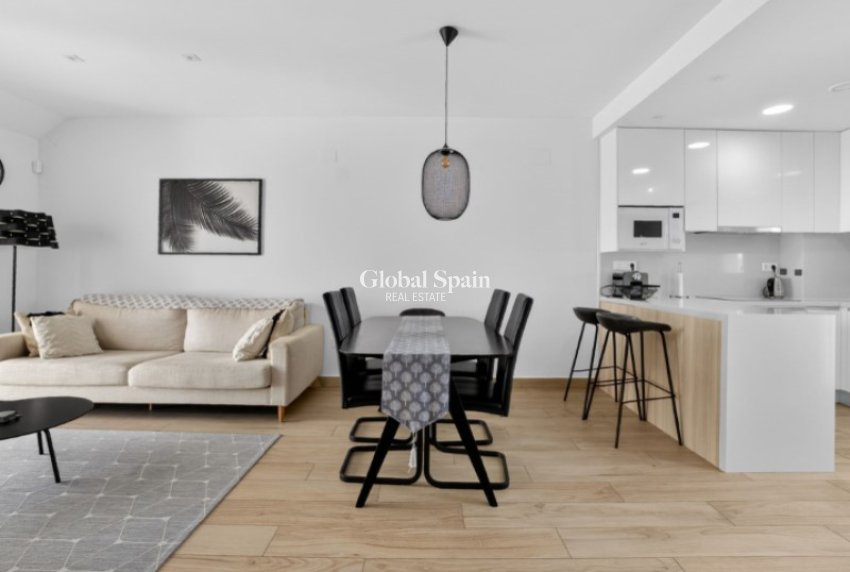 Wederverkoop - PENTHOUSE -
TORREVIEJA - Costa Blanca