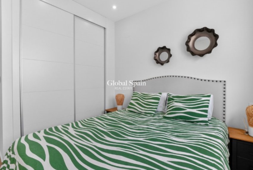 Wederverkoop - PENTHOUSE -
TORREVIEJA - Costa Blanca