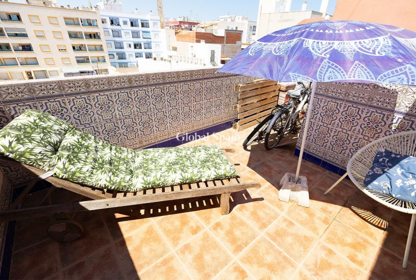 Wederverkoop - PENTHOUSE -
TORREVIEJA - Costa Blanca