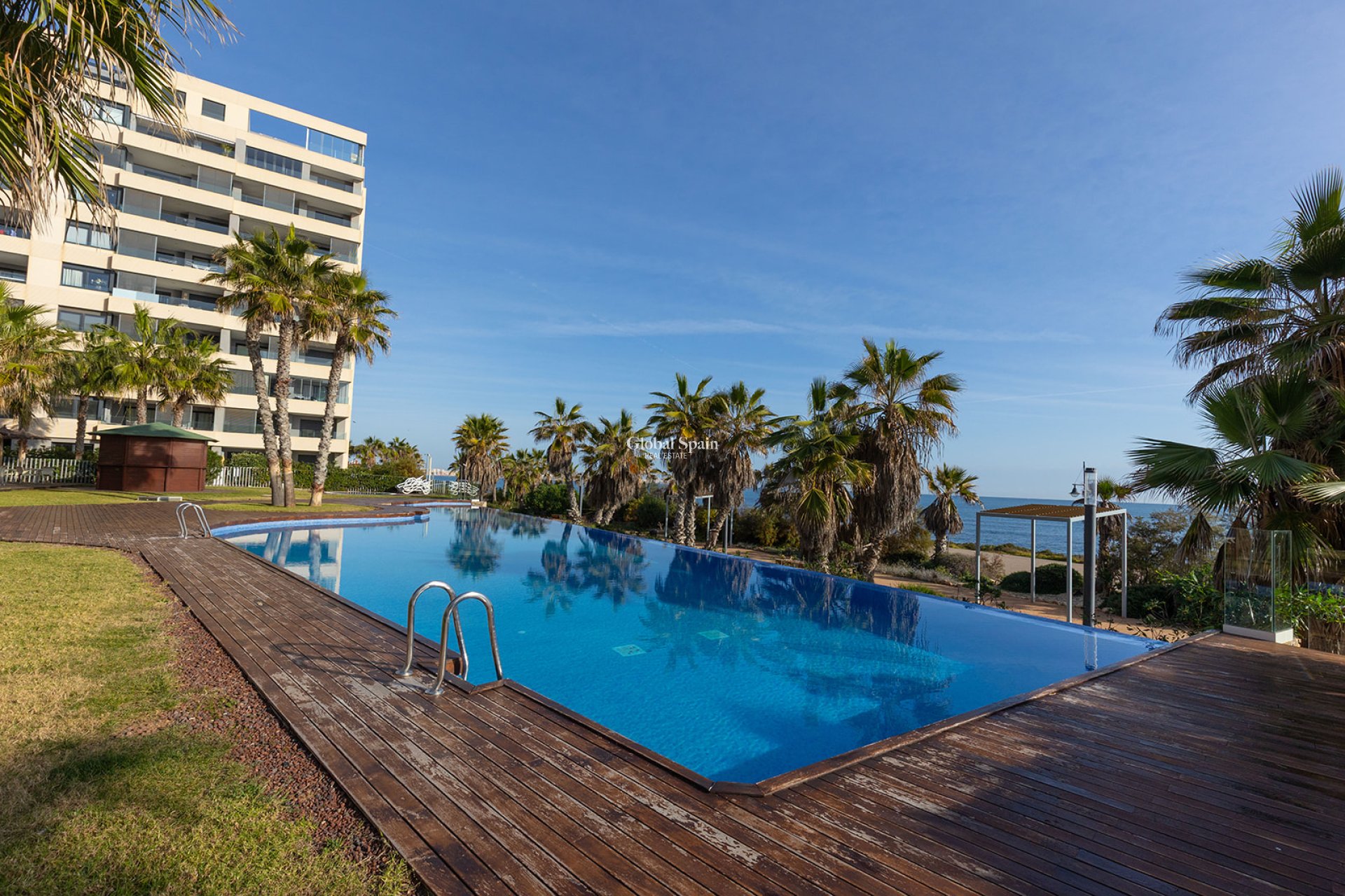 Wederverkoop - PENTHOUSE -
TORREVIEJA - Costa Blanca