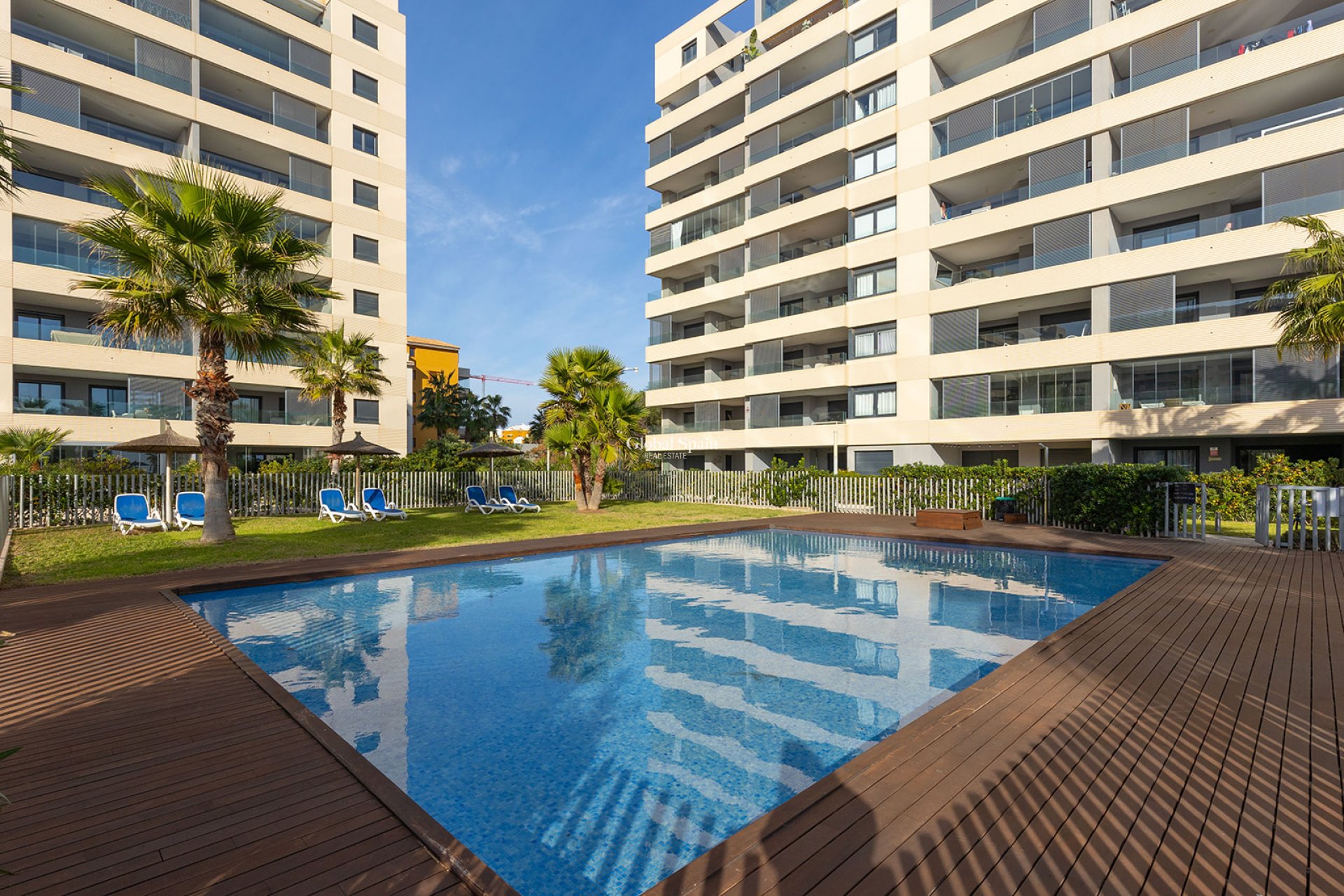 Wederverkoop - PENTHOUSE -
TORREVIEJA - Costa Blanca