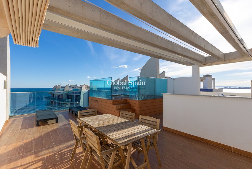 Wederverkoop - PENTHOUSE -
TORREVIEJA - Costa Blanca