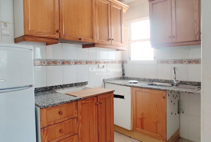 Wederverkoop - PENTHOUSE -
TORREVIEJA - Curva Del Palangre