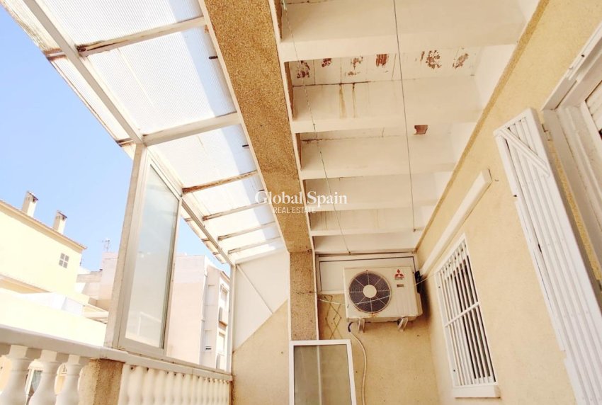 Wederverkoop - PENTHOUSE -
TORREVIEJA - Curva Del Palangre