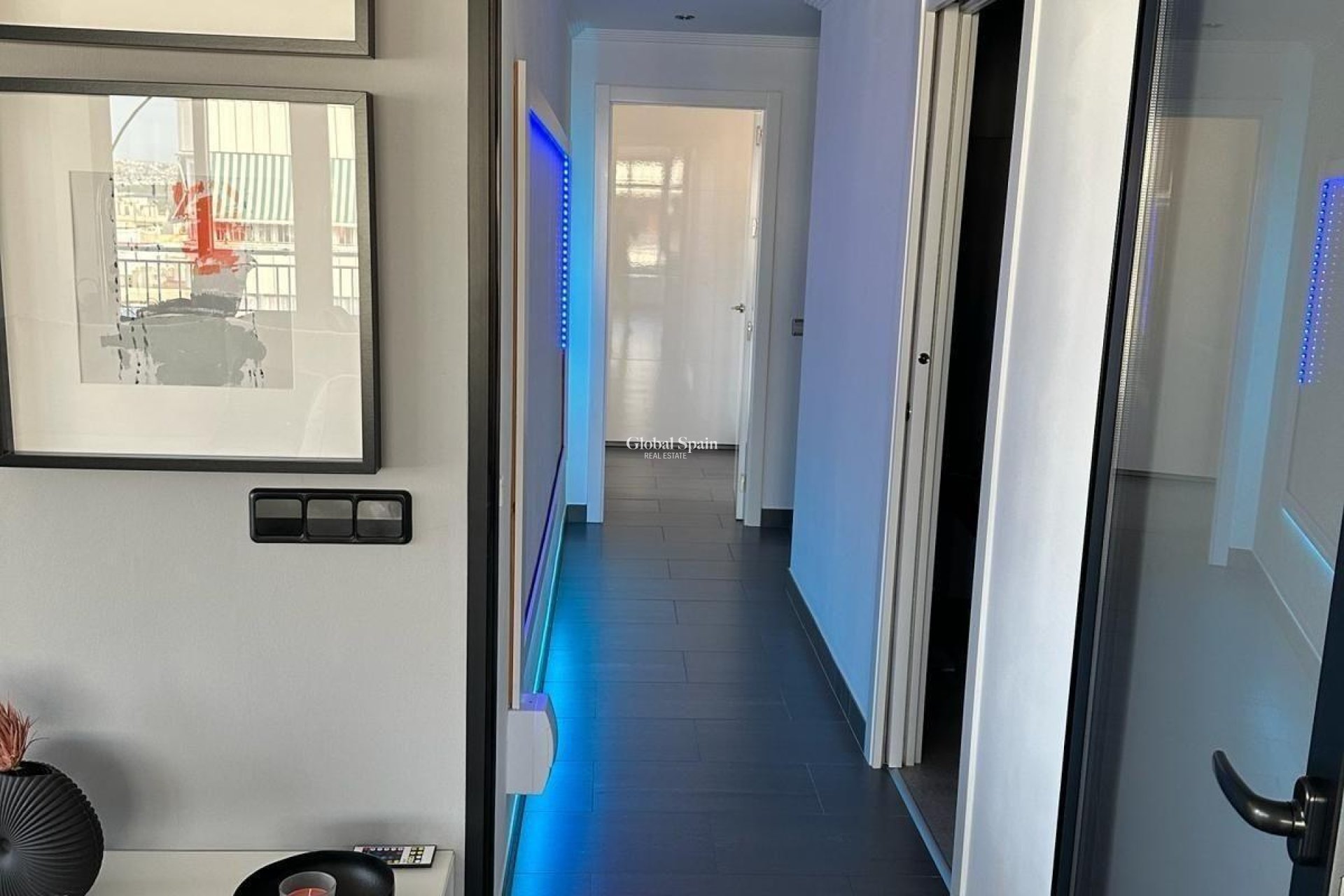 Wederverkoop - PENTHOUSE -
TORREVIEJA - El Acequión - Los Náufragos