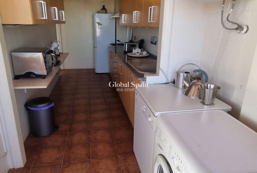 Wederverkoop - PENTHOUSE -
TORREVIEJA - El Acequión - Los Náufragos