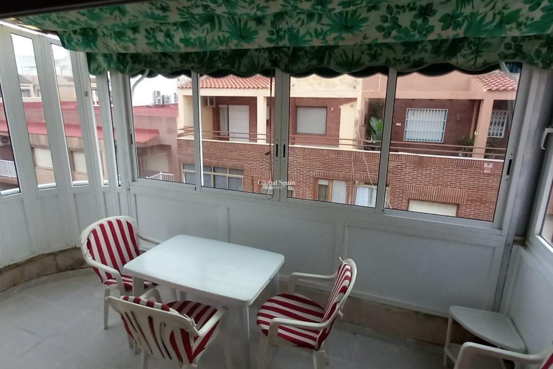 Wederverkoop - PENTHOUSE -
TORREVIEJA - El Acequión - Los Náufragos