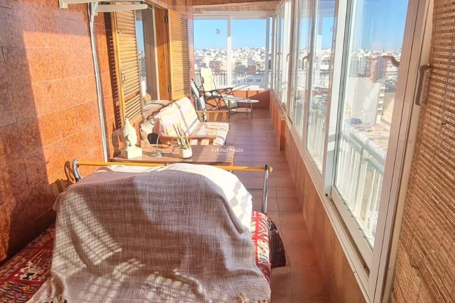 Wederverkoop - PENTHOUSE -
TORREVIEJA - El Acequión - Los Náufragos