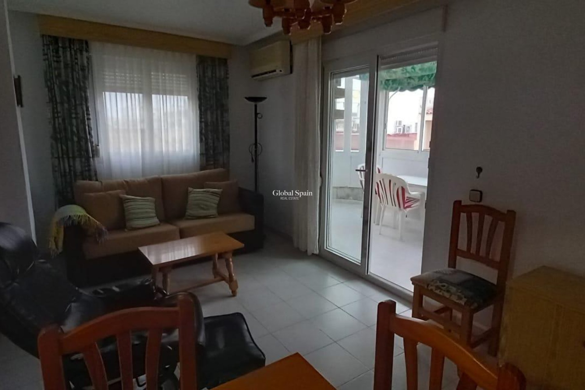 Wederverkoop - PENTHOUSE -
TORREVIEJA - El Acequión - Los Náufragos