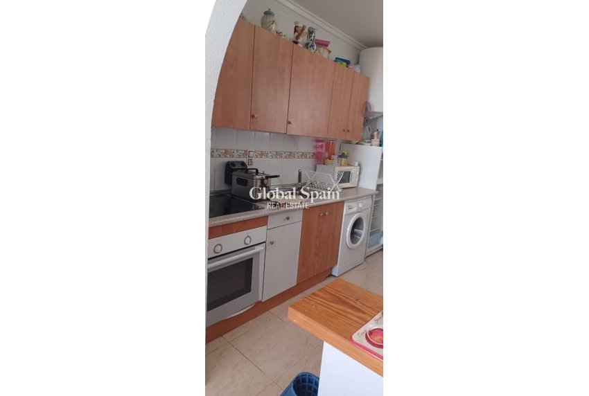 Wederverkoop - PENTHOUSE -
TORREVIEJA - El molino