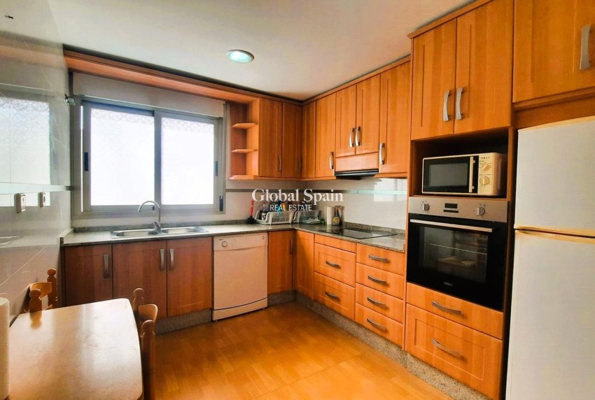 Wederverkoop - Penthouse -
TORREVIEJA - Estacion de autobuses