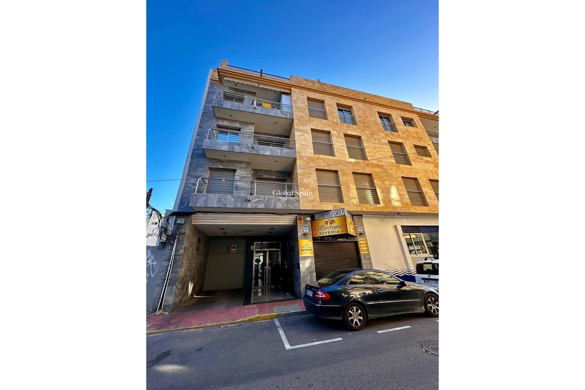 Wederverkoop - Penthouse -
TORREVIEJA - Estacion de autobuses