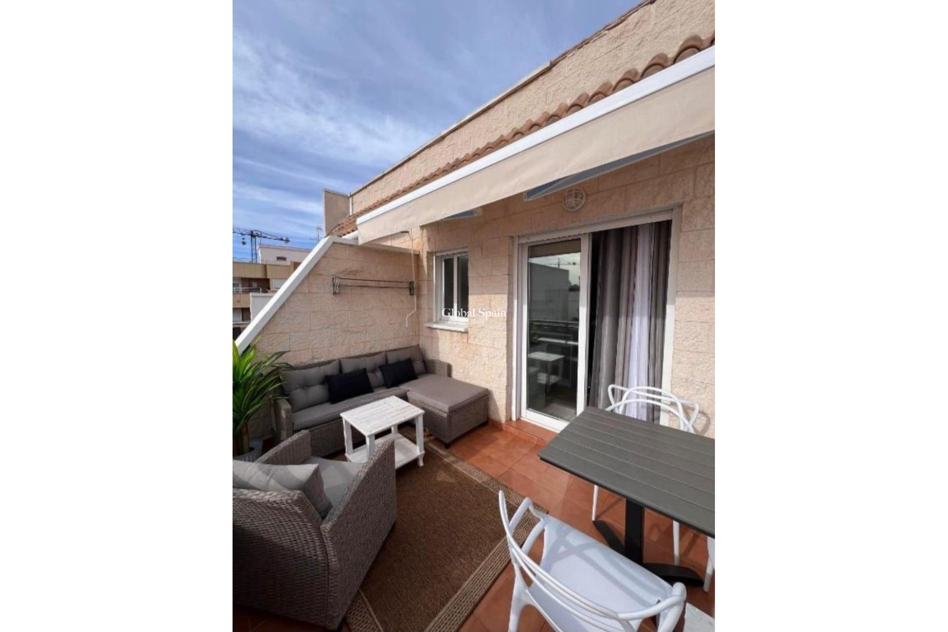 Wederverkoop - Penthouse -
TORREVIEJA - Estacion de autobuses